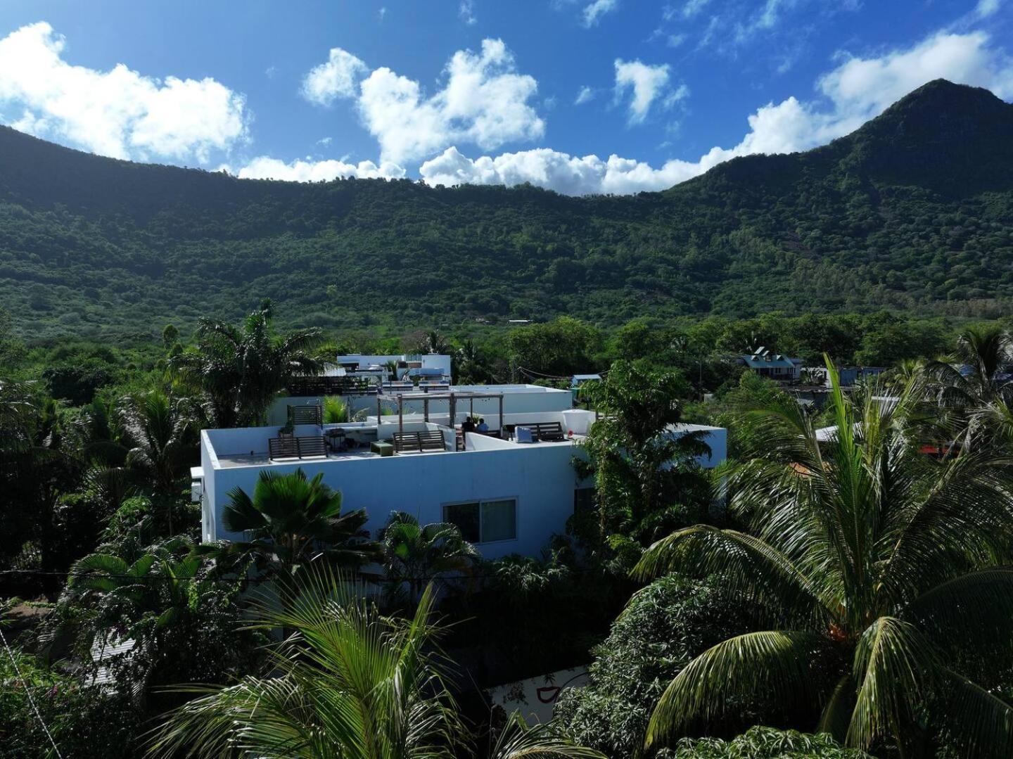 Loukaz -Entire Rental Units W Panoramic Rooftop Coteau Raffin 外观 照片