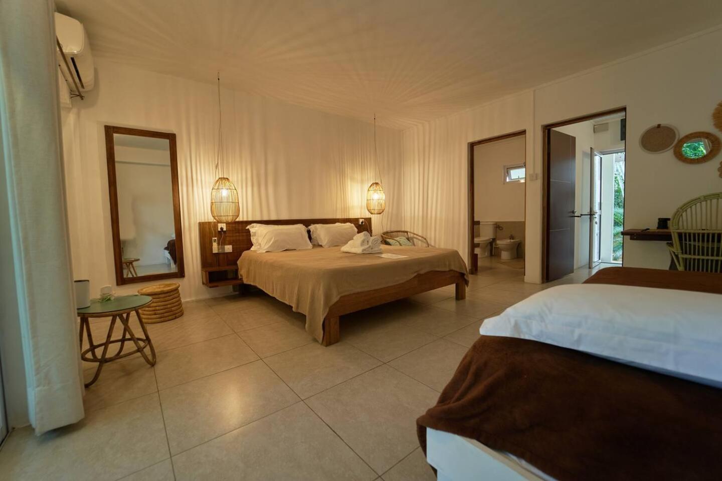 Loukaz -Entire Rental Units W Panoramic Rooftop Coteau Raffin 外观 照片
