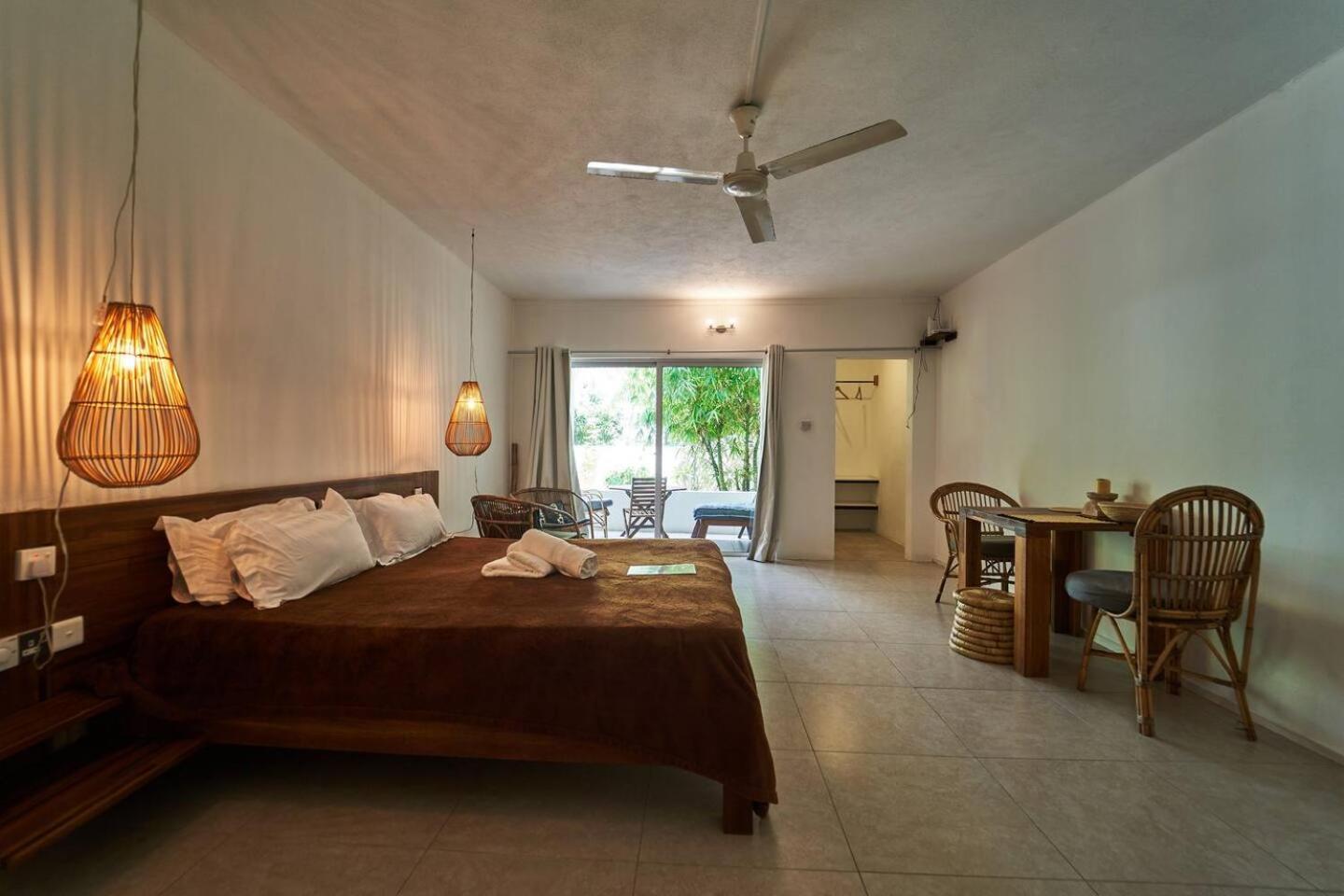 Loukaz -Entire Rental Units W Panoramic Rooftop Coteau Raffin 外观 照片