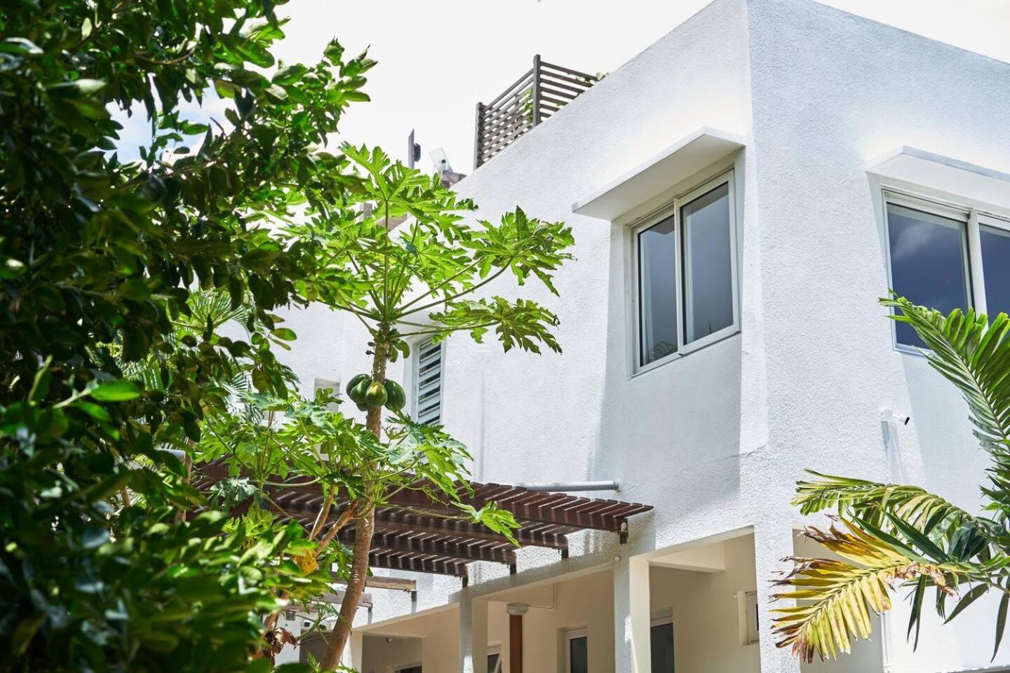 Loukaz -Entire Rental Units W Panoramic Rooftop Coteau Raffin 外观 照片
